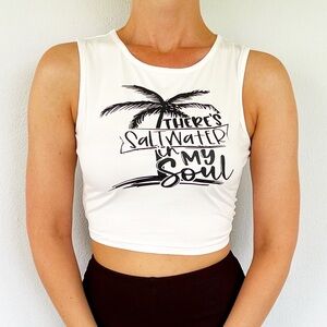 White saltwater soul palm tree graphic print crop tank top size medium